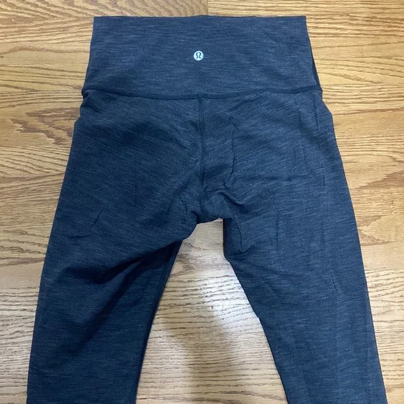 Lululemon wonder unders - Picture 1 of 6